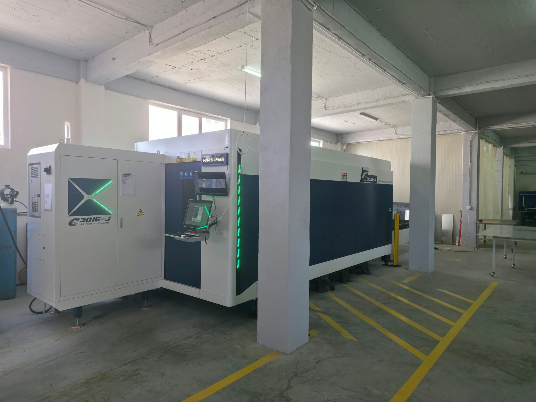 Echipamentul Han’s Laser G3015-J în atelierul CHT-TECH